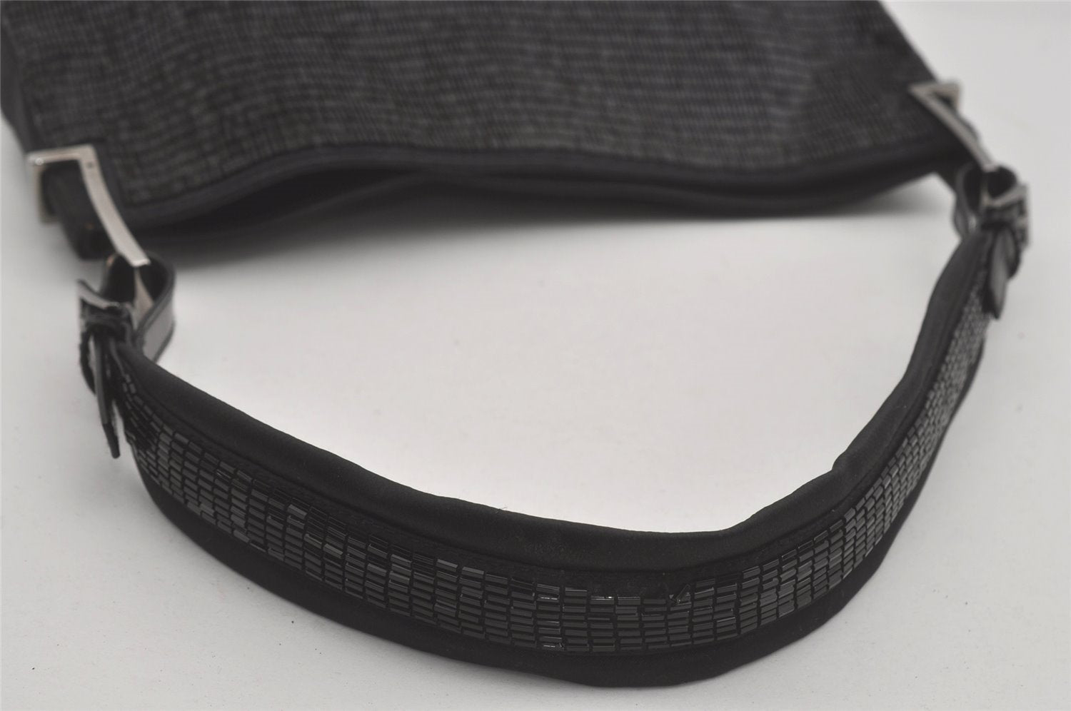 Authentic GUCCI Vintage Shoulder Hand Bag Purse Beads Leather Black 8549I