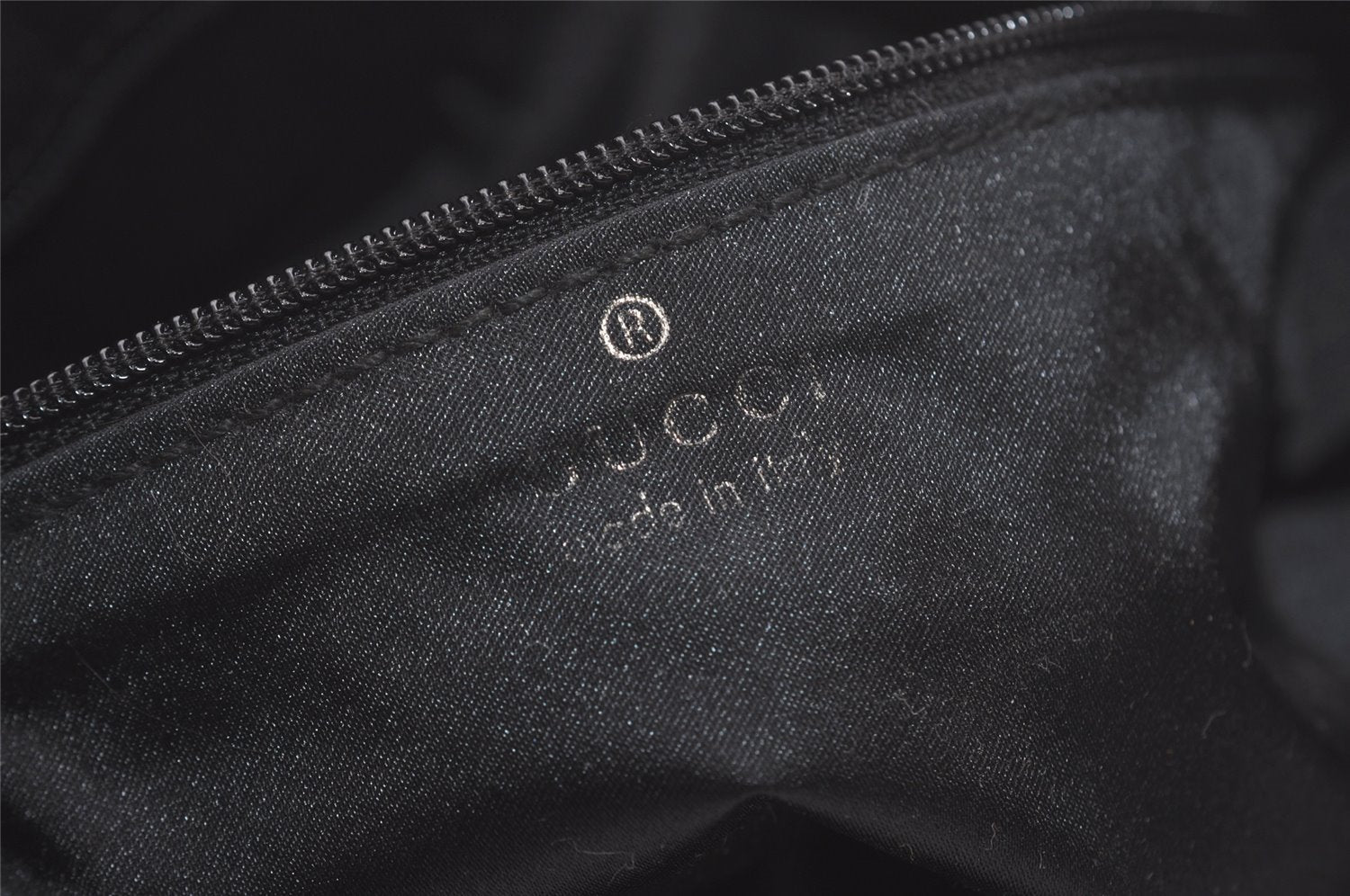 Authentic GUCCI Vintage Shoulder Hand Bag Purse Beads Leather Black 8549I