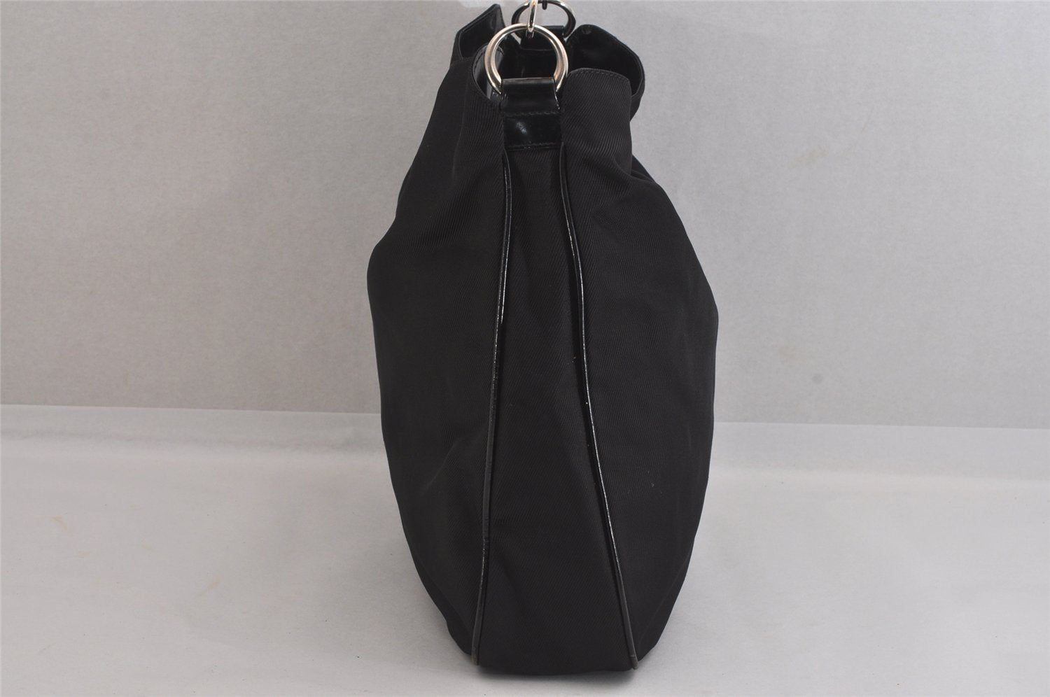 Authentic GUCCI Bamboo Vintage Shoulder Hand Bag Nylon Leather Black 8550M
