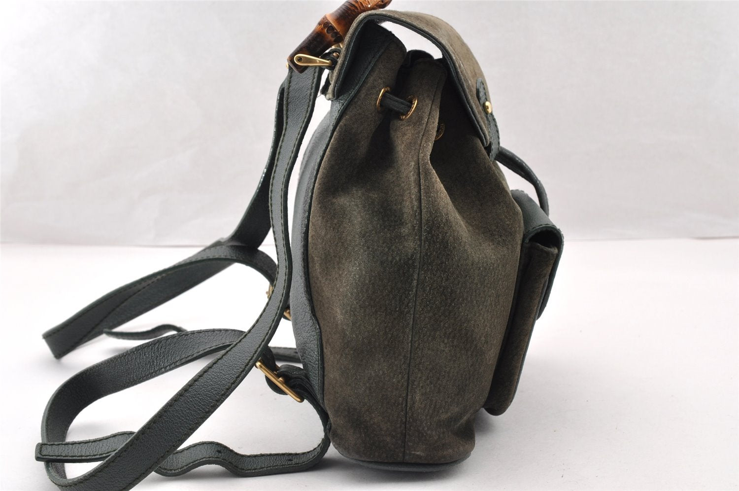 Authentic GUCCI Vintage Bamboo Backpack Purse Suede Leather Green 8554I
