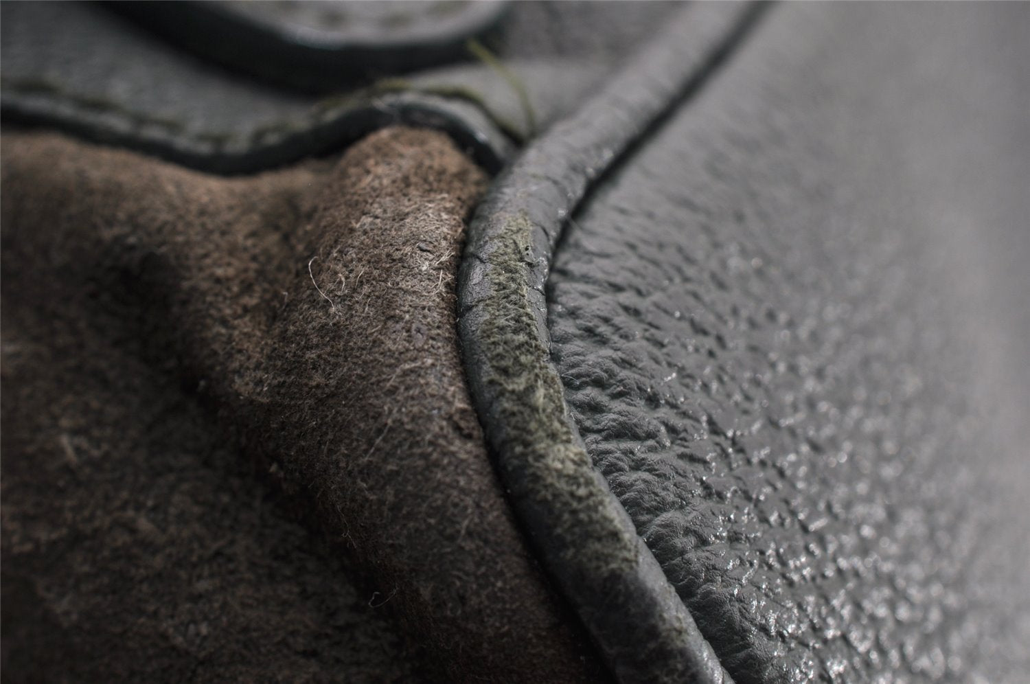 Authentic GUCCI Vintage Bamboo Backpack Purse Suede Leather Green 8554I