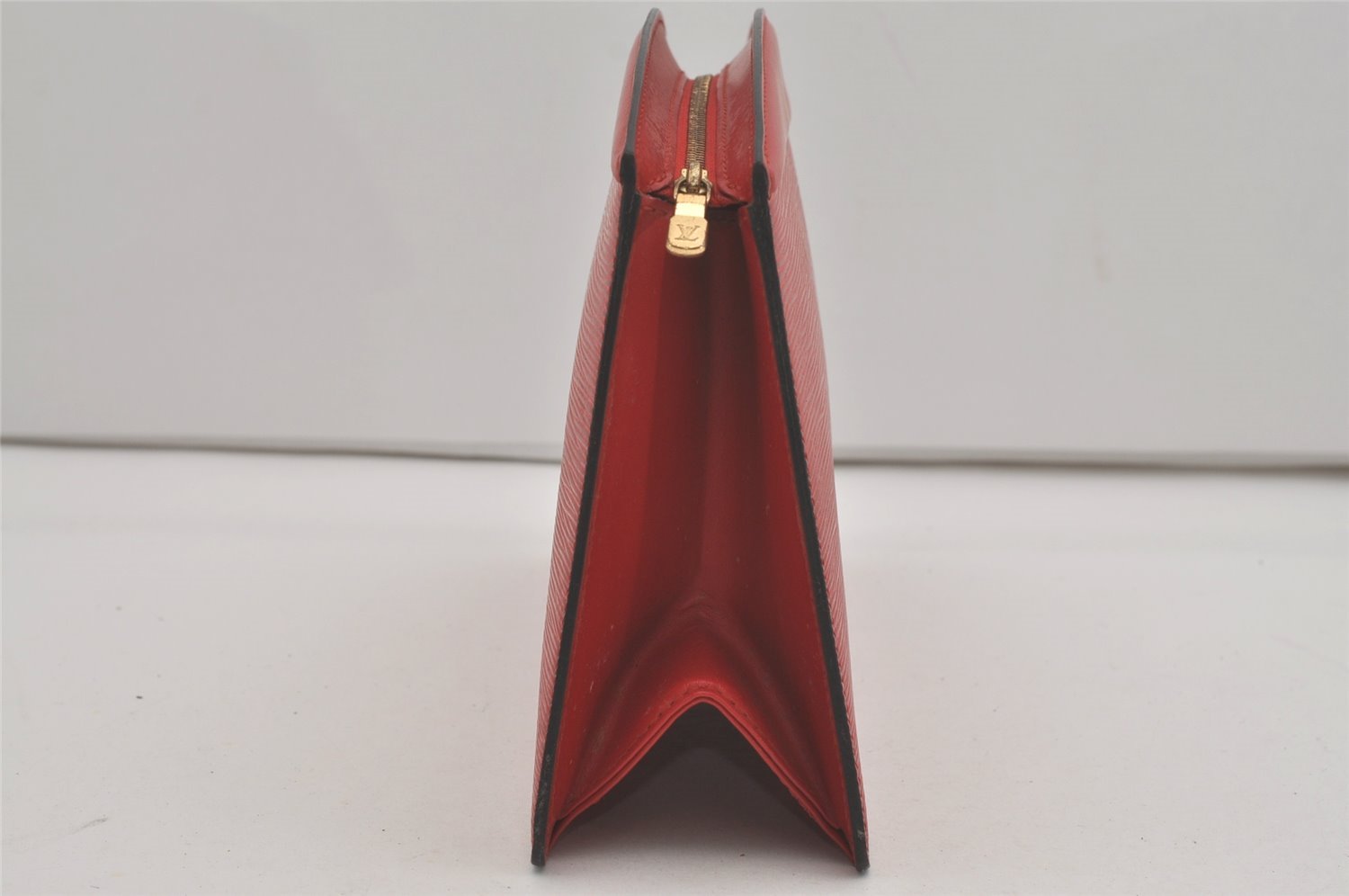 Authentic Louis Vuitton Epi Trousse Crete Clutch Bag Red M48417 LV 8555I