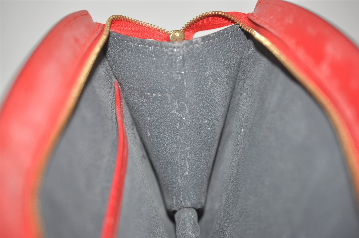 Authentic Louis Vuitton Epi Trousse Crete Clutch Bag Red M48417 LV 8555I