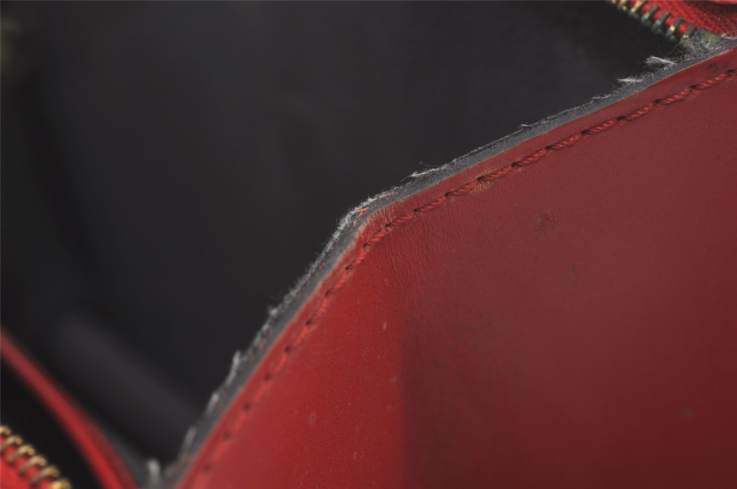 Authentic Louis Vuitton Epi Trousse Crete Clutch Bag Red M48417 LV 8555I