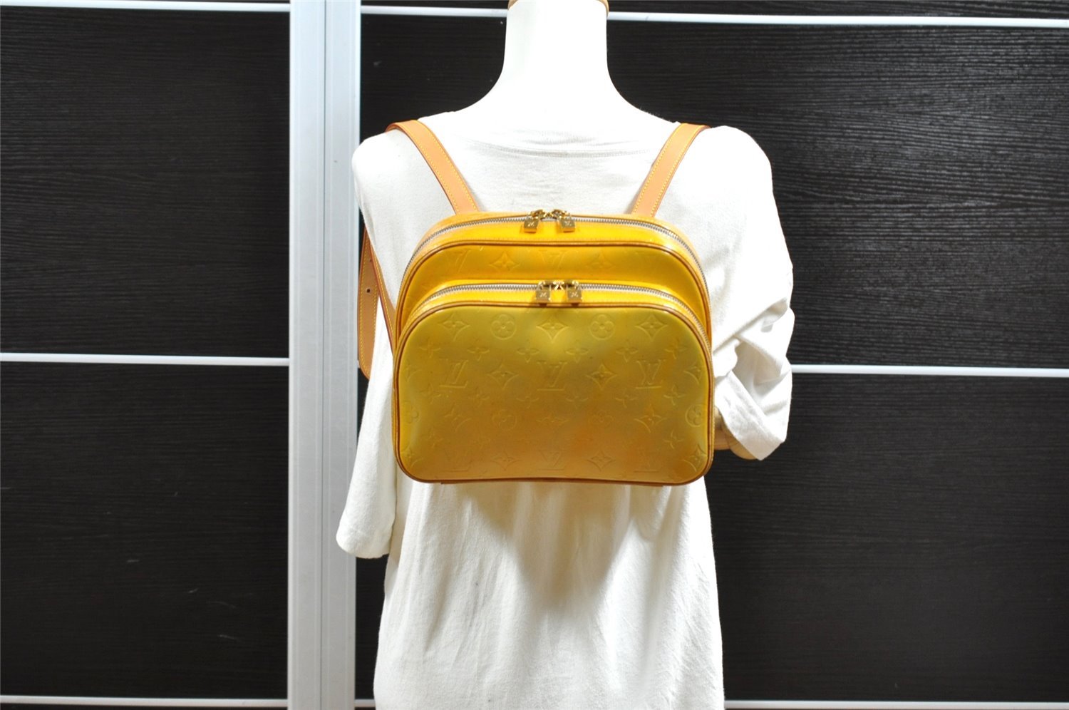 Authentic Louis Vuitton Vernis Murray Backpack Yellow M91038 LV 8562I