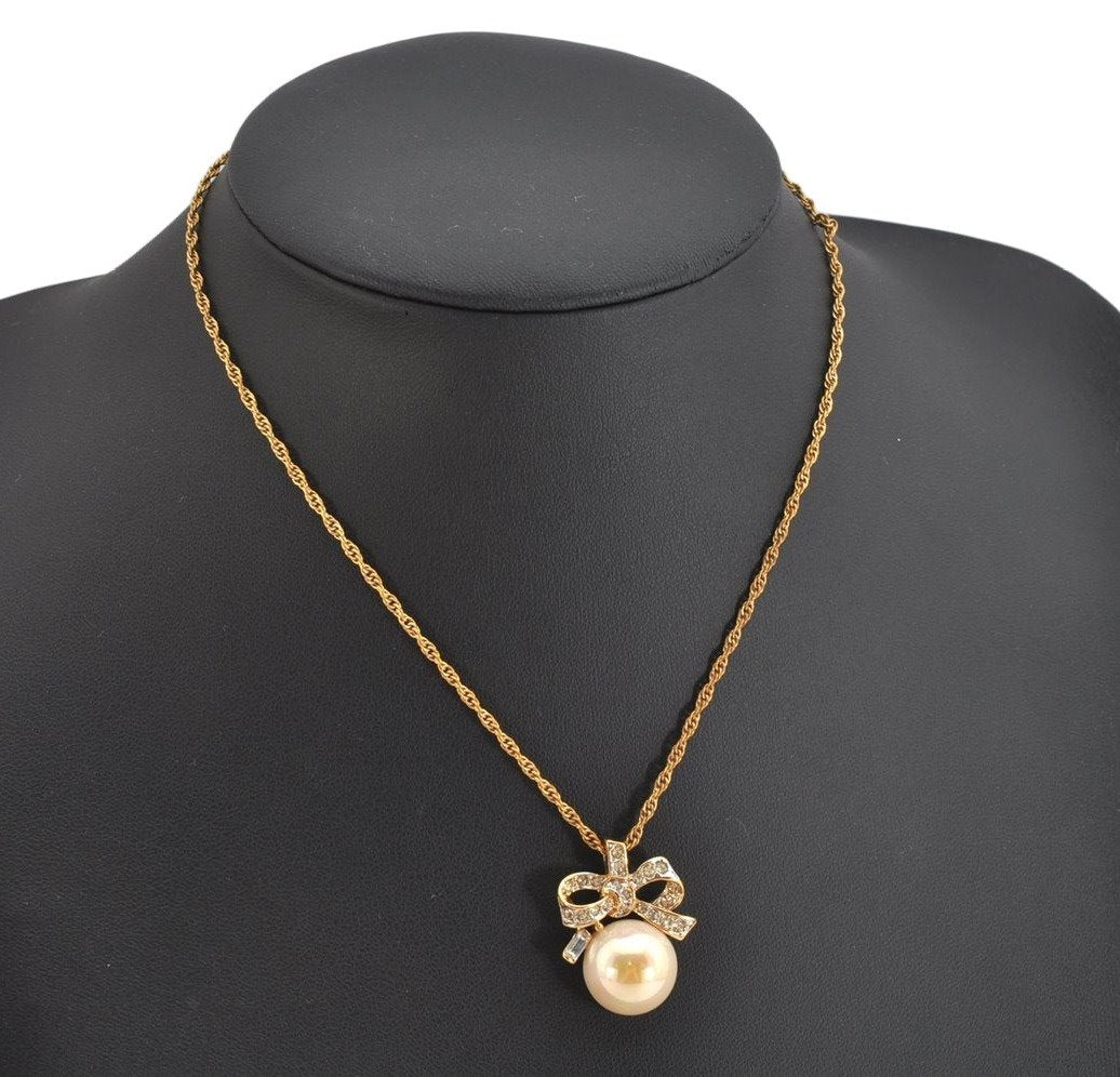 Auth NINA RICCI Imitation Pearl Rhinestone Chain Pendant Necklace Gold 8566J