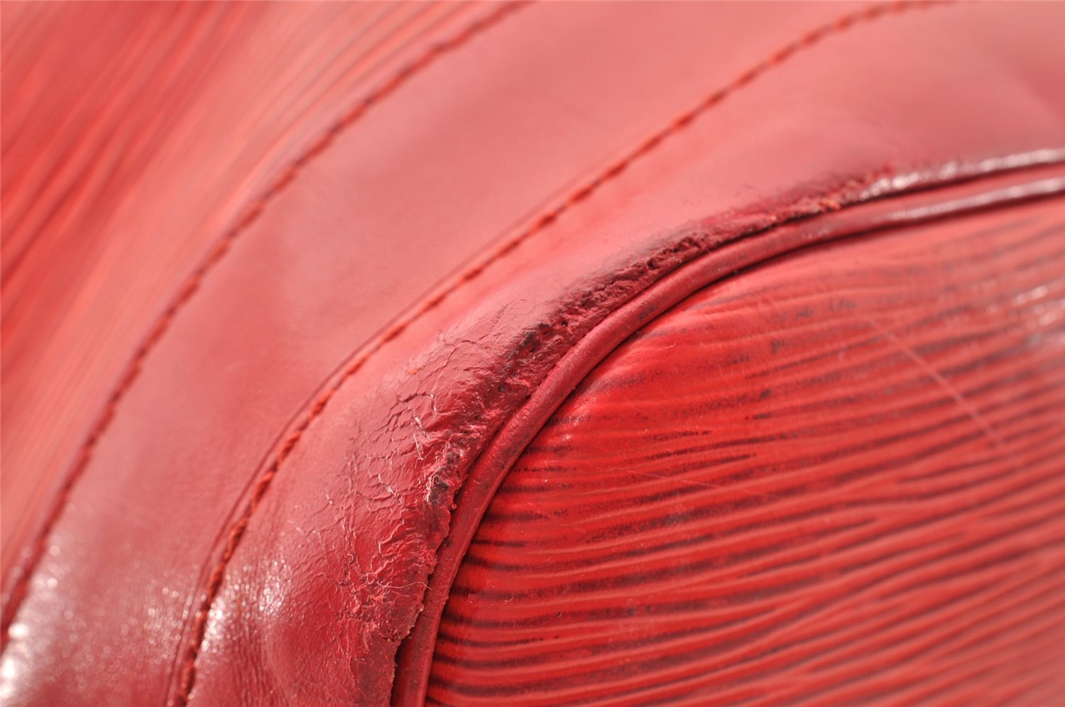 Authentic Louis Vuitton Epi Noe Shoulder Drawstring Bag Red M44007 LV 8571I