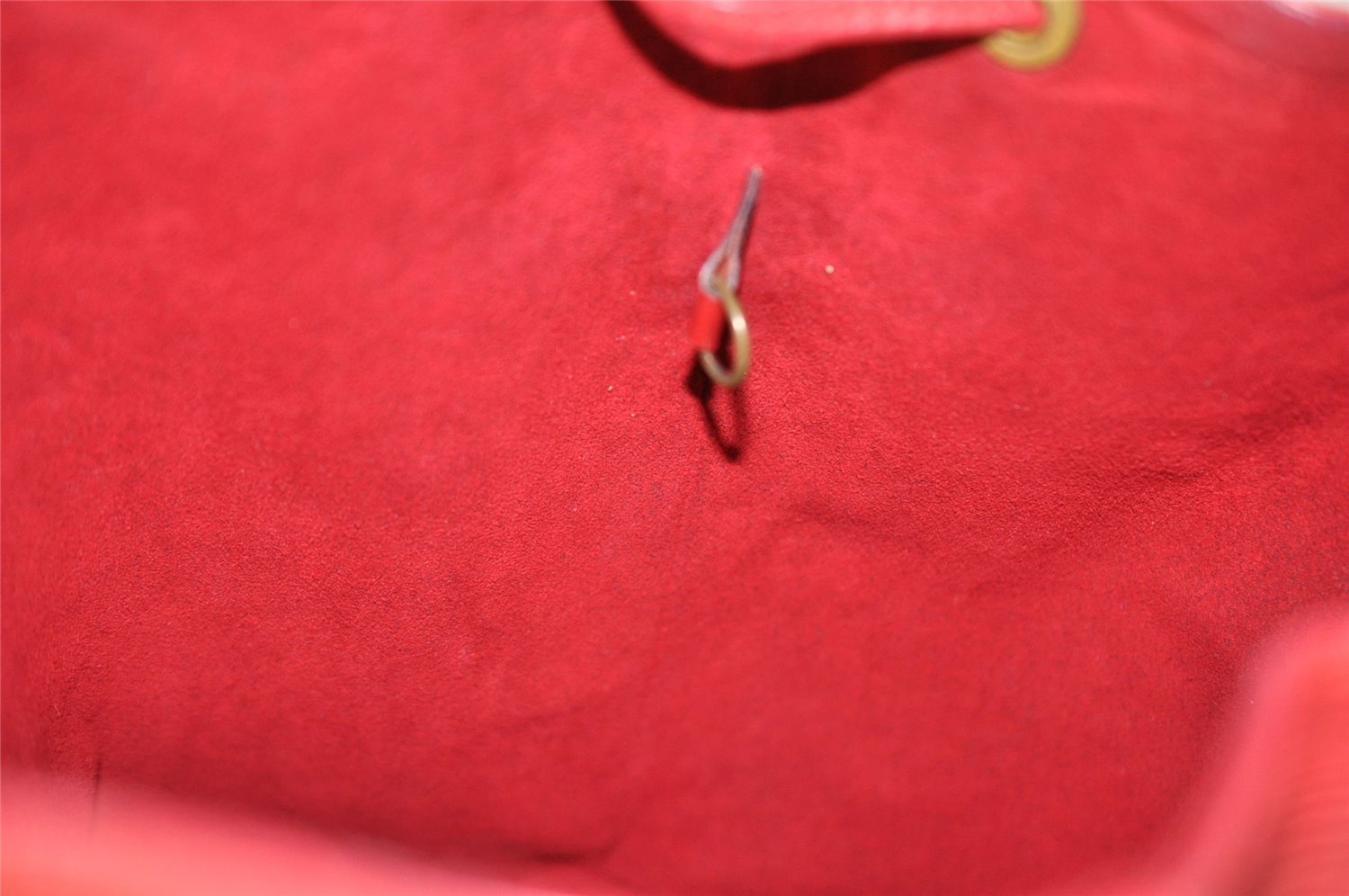 Authentic Louis Vuitton Epi Noe Shoulder Drawstring Bag Red M44007 LV 8571I