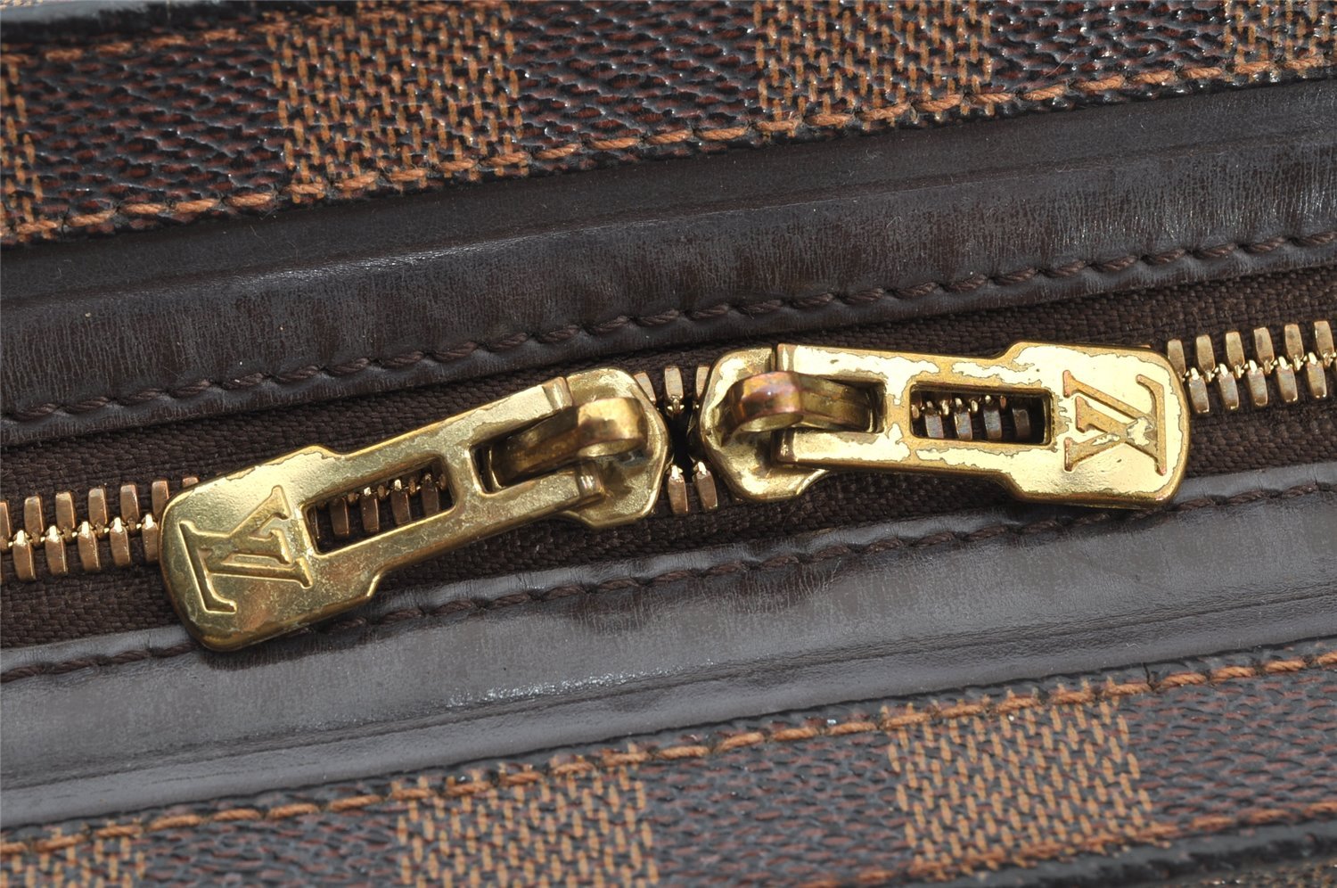 Authentic Louis Vuitton Damier Chelsea Shoulder Tote Bag N51119 LV 8573I