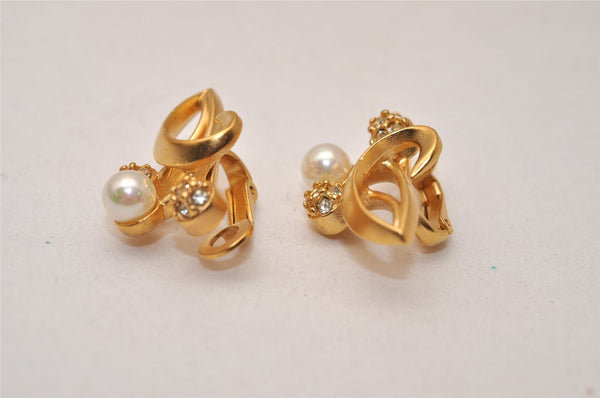 Authentic NINA RICCI Clip-on Rhinestone Imitation Pearl Earrings Gold 8575J