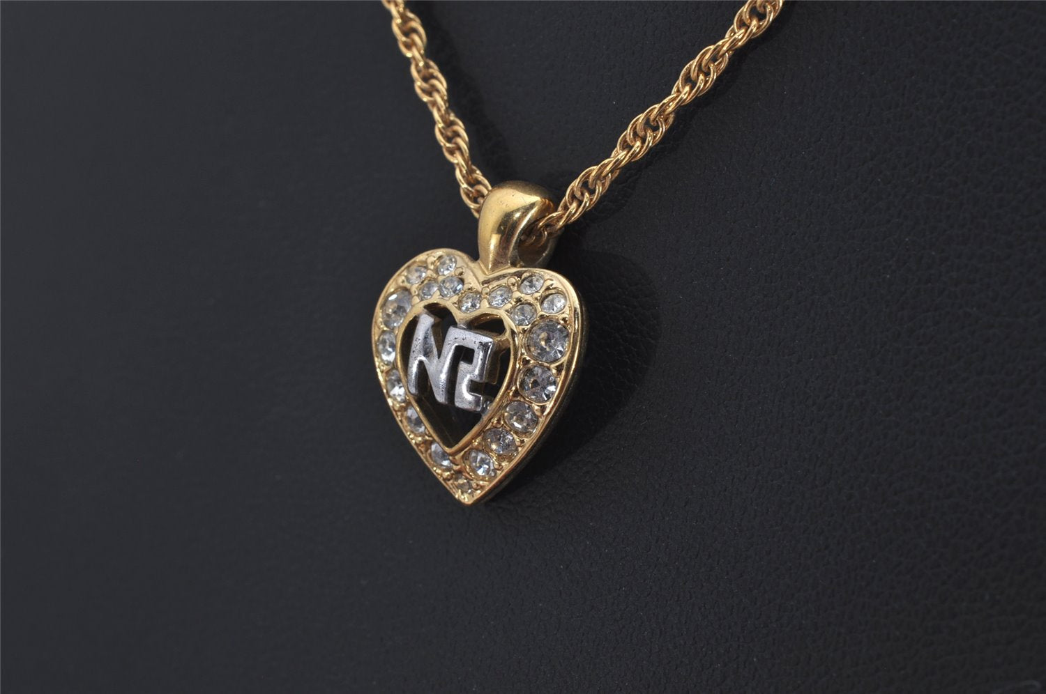 Authentic NINA RICCI Gold Tone Rhinestone Heart Chain Pendant Necklace  8576J