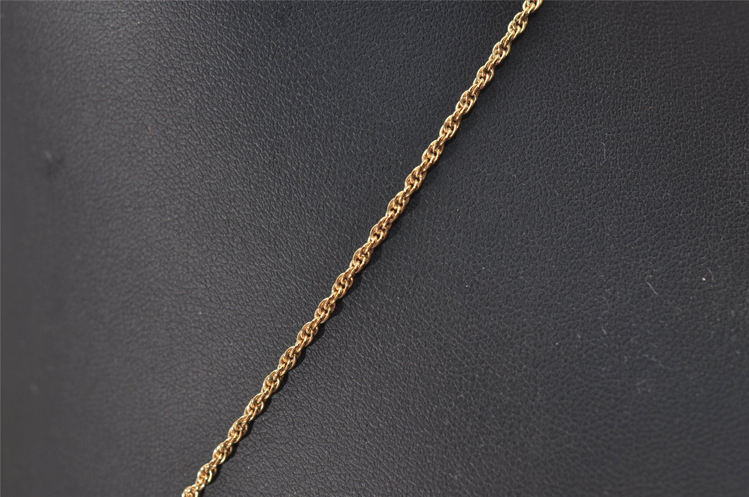 Authentic NINA RICCI Vintage Gold Tone Rhinestone Chain Pendant Necklace  8577J