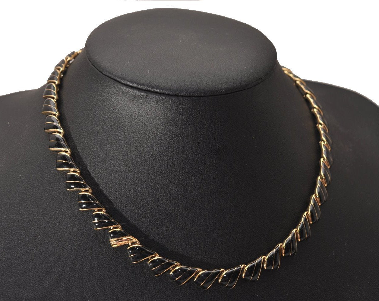 Authentic NINA RICCI Vintage Chain Choker Necklace Gold Black 8585J