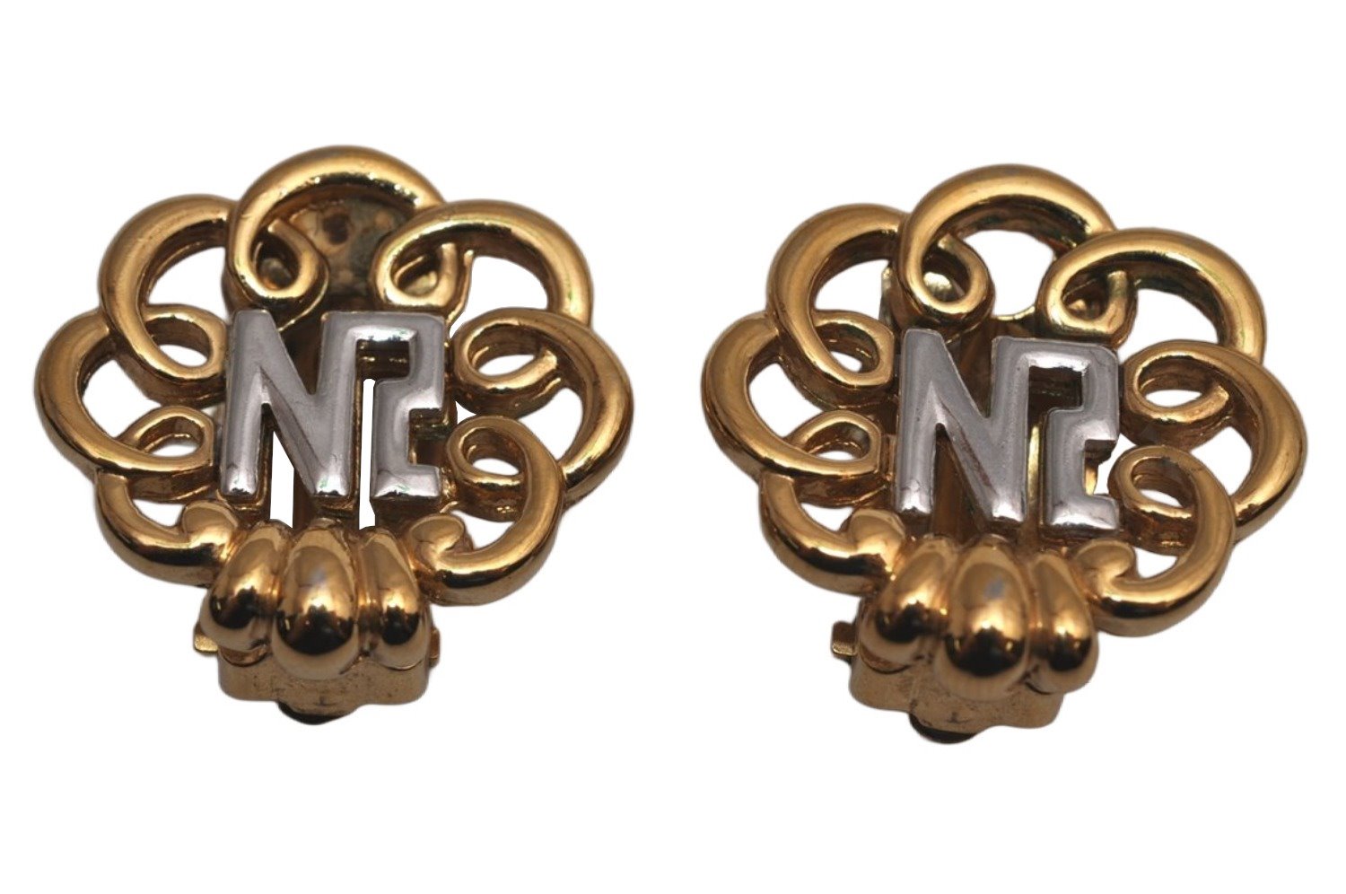 Authentic NINA RICCI Vintage Clip-on Earrings Gold Tone 8588J