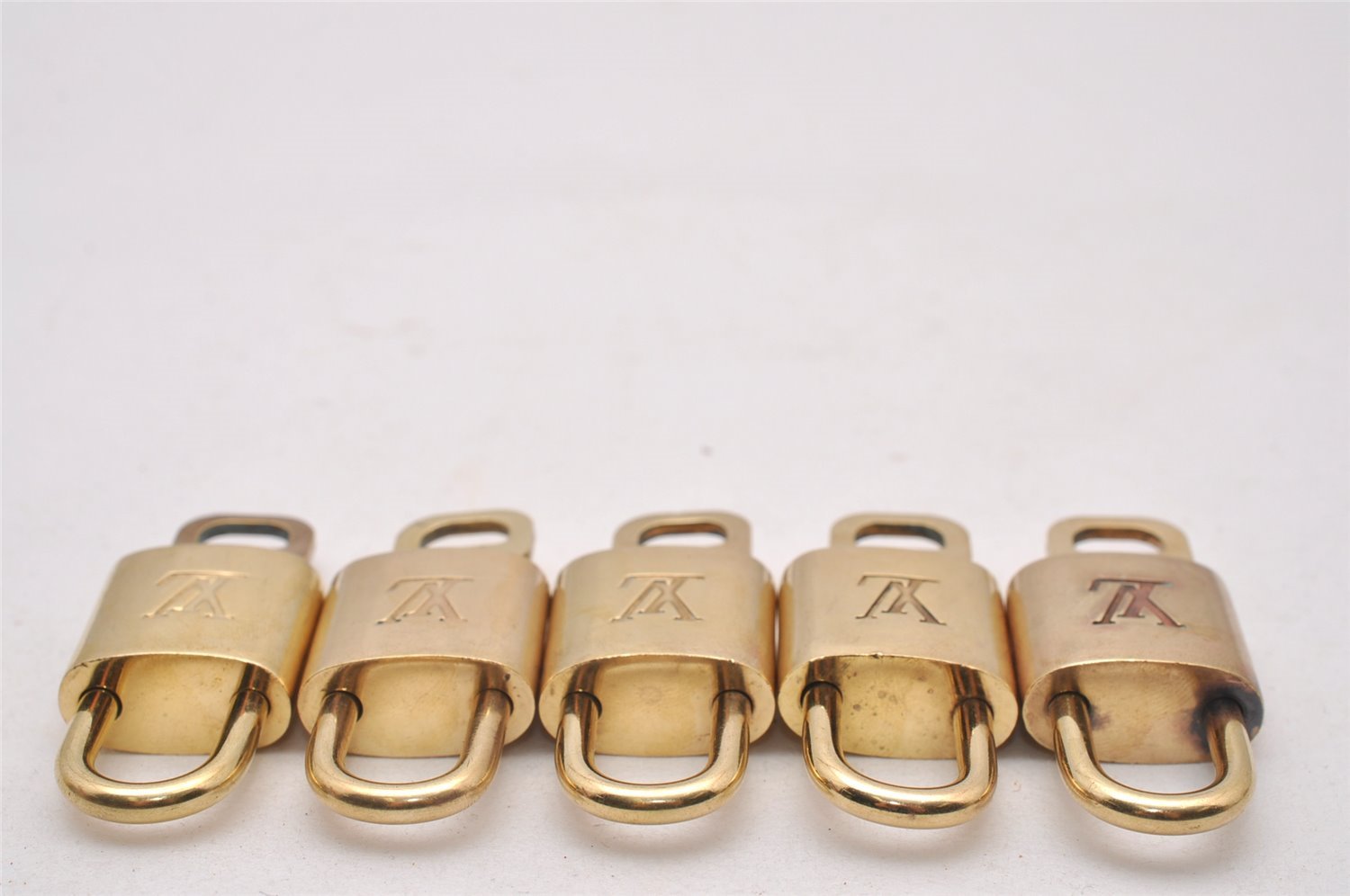 Authentic Louis Vuitton Padlock & Keys 10Set LV 8592I