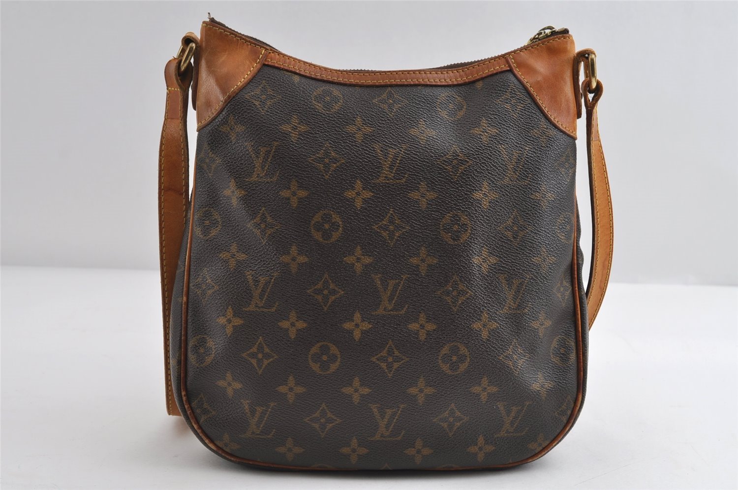 Authentic Louis Vuitton Monogram Odeon PM Shoulder Cross Bag M56390 LV 8593I