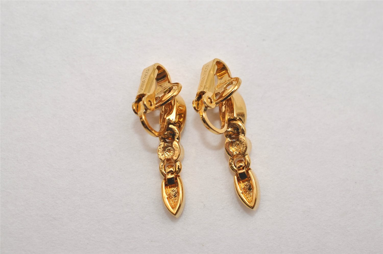 Authentic NINA RICCI Vintage Clip-on Rhinestone Earrings Gold Tone 8593J