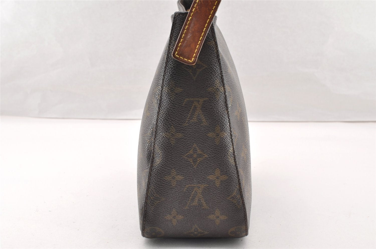 Authentic Louis Vuitton Monogram Looping MM Shoulder Bag M51146 LV 8601I