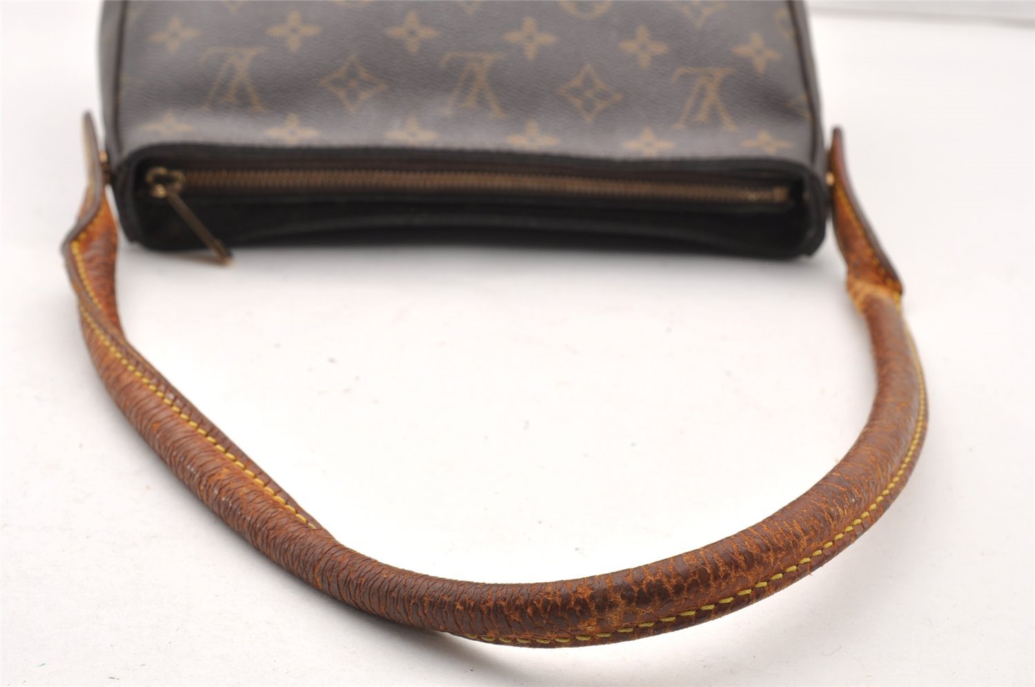 Authentic Louis Vuitton Monogram Looping MM Shoulder Bag M51146 LV 8601I