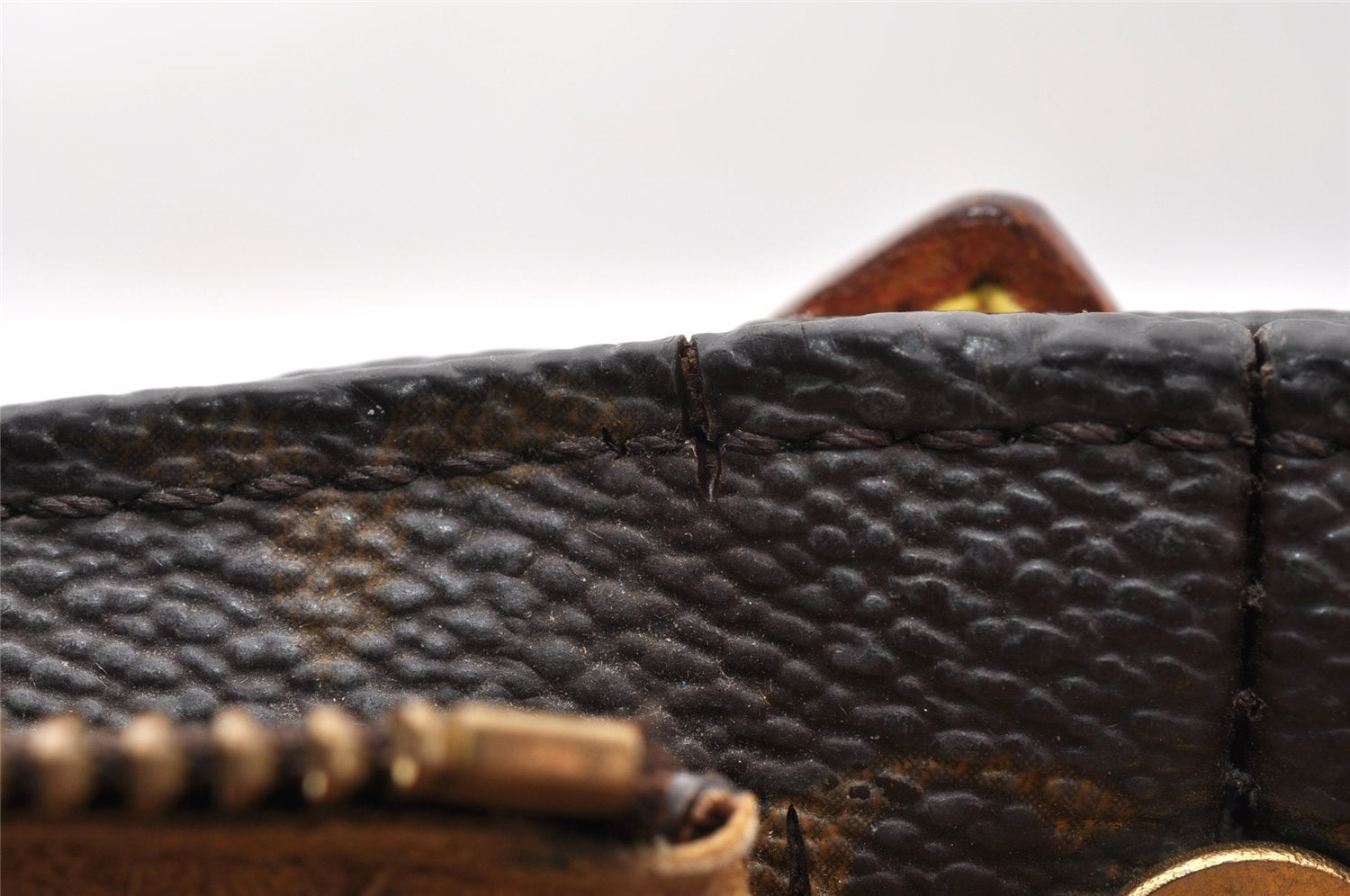 Authentic Louis Vuitton Monogram Looping MM Shoulder Bag M51146 LV 8601I