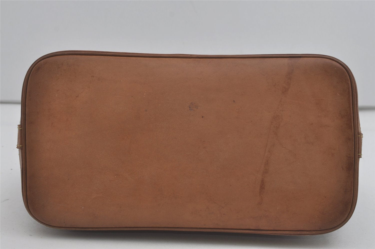 Authentic Louis Vuitton Monogram Alma Hand Bag Purse M51130 LV 8606I