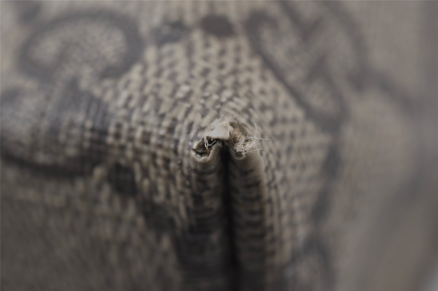 Authentic GUCCI Vintage Clutch Hand Bag Purse GG PVC Leather Brown 8607I