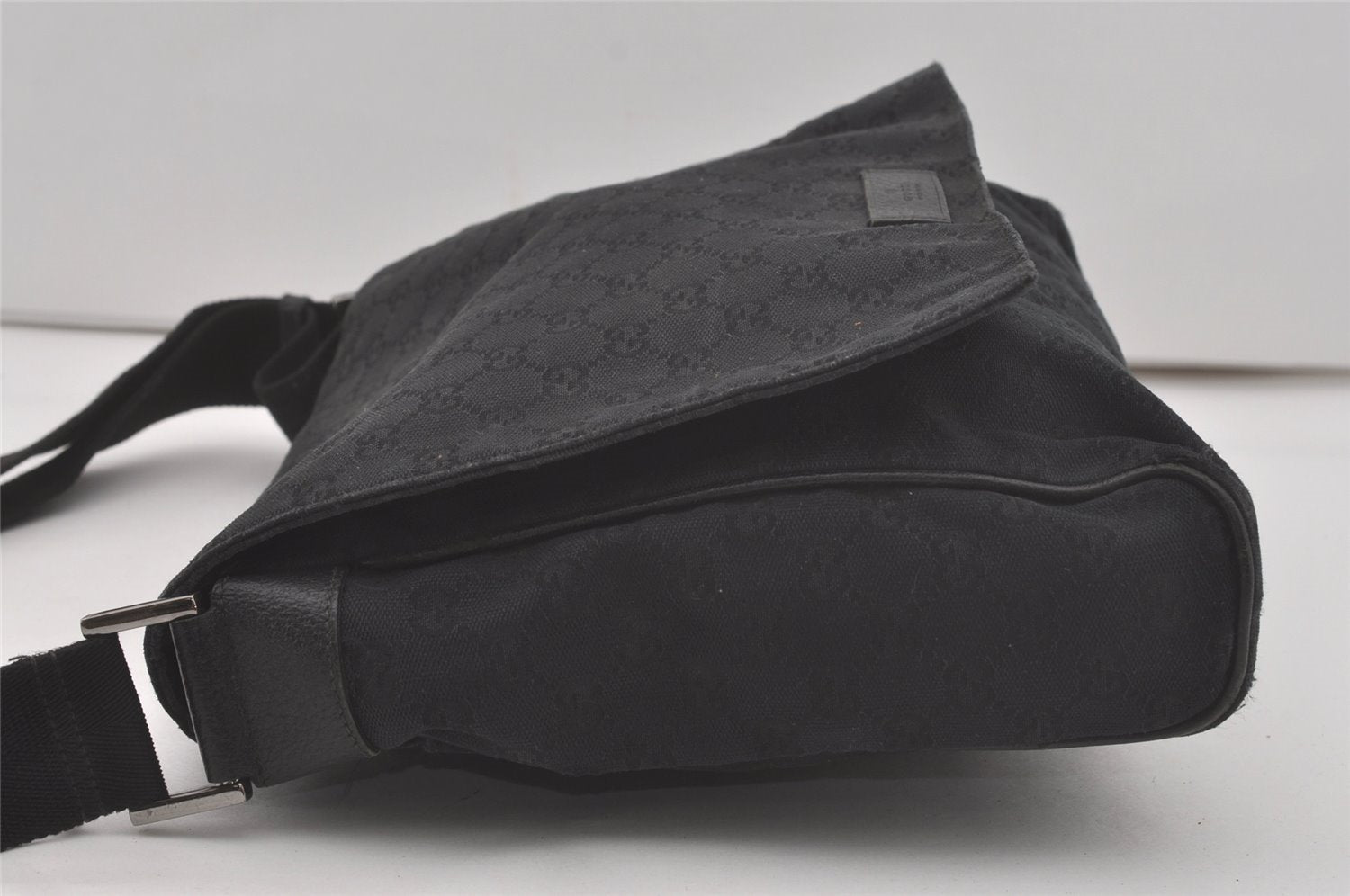 Authentic GUCCI Shoulder Cross Body Bag GG Canvas Leather 146236 Black 8608I