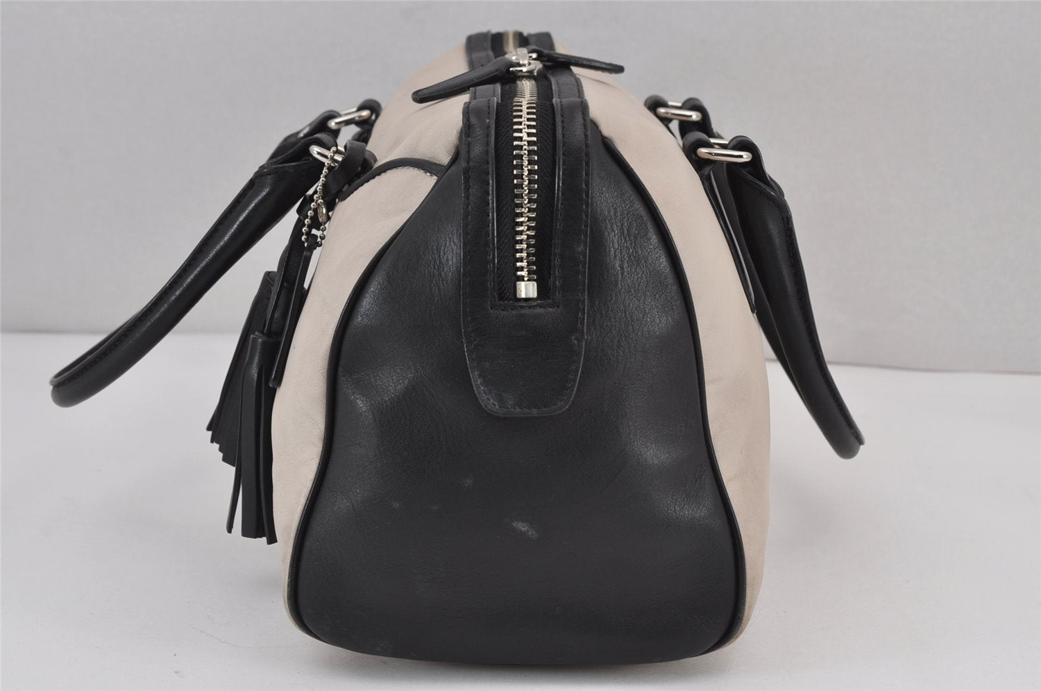 Authentic COACH Tassel Hand Boston Bag Purse Leather Beige 25807 Black 8612J