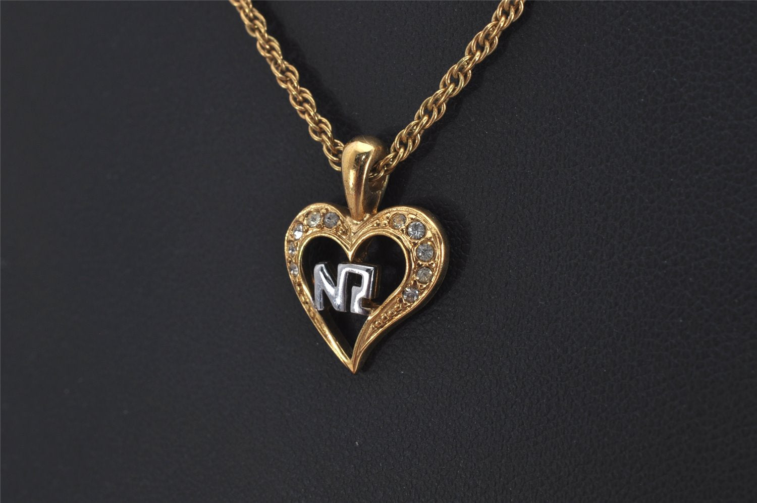 Authentic NINA RICCI Gold Tone Rhinestone Heart Chain Pendant Necklace  8616J