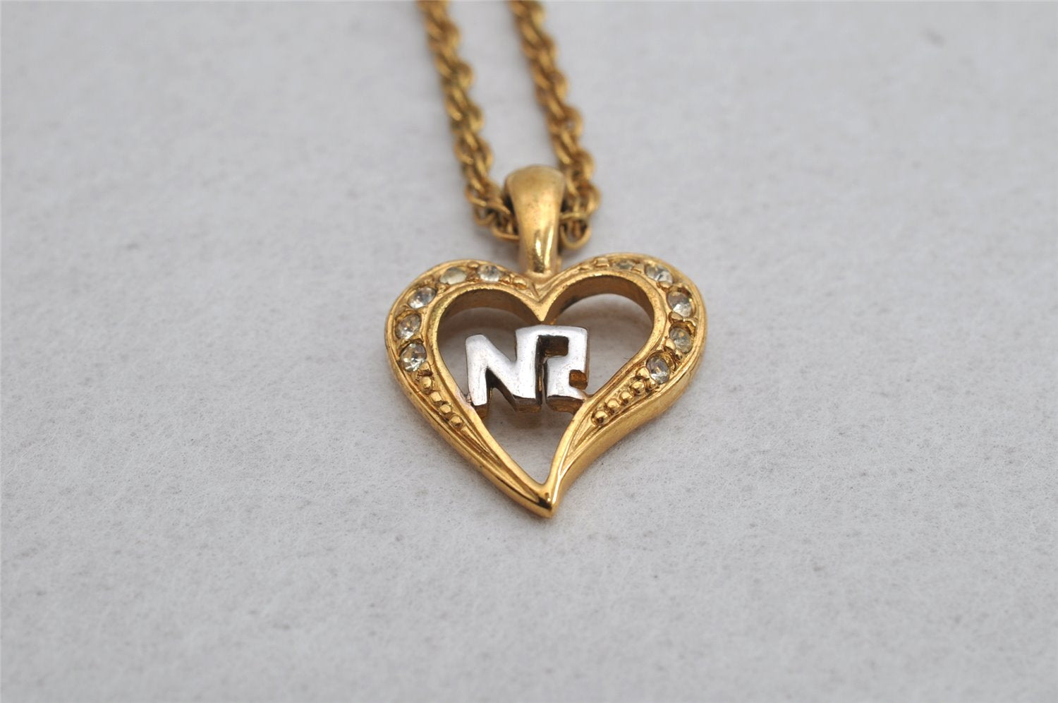 Authentic NINA RICCI Gold Tone Rhinestone Heart Chain Pendant Necklace  8616J