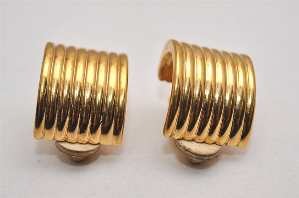 Authentic NINA RICCI Vintage Clip-on Earrings Gold Tone 8617J