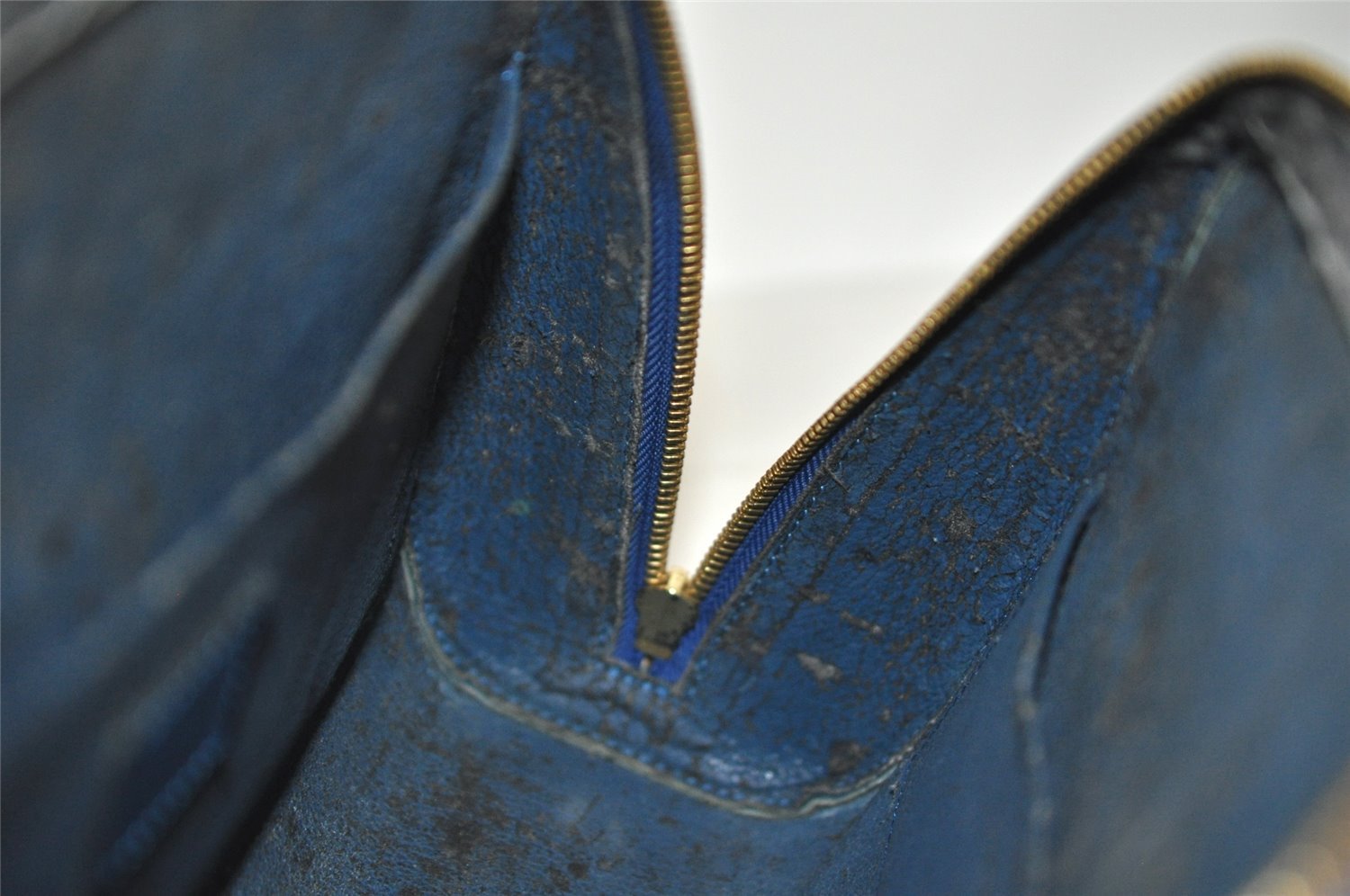 Authentic Louis Vuitton Epi Dauphine GM Cosmetic Pouch Blue M48435 LV 8625I