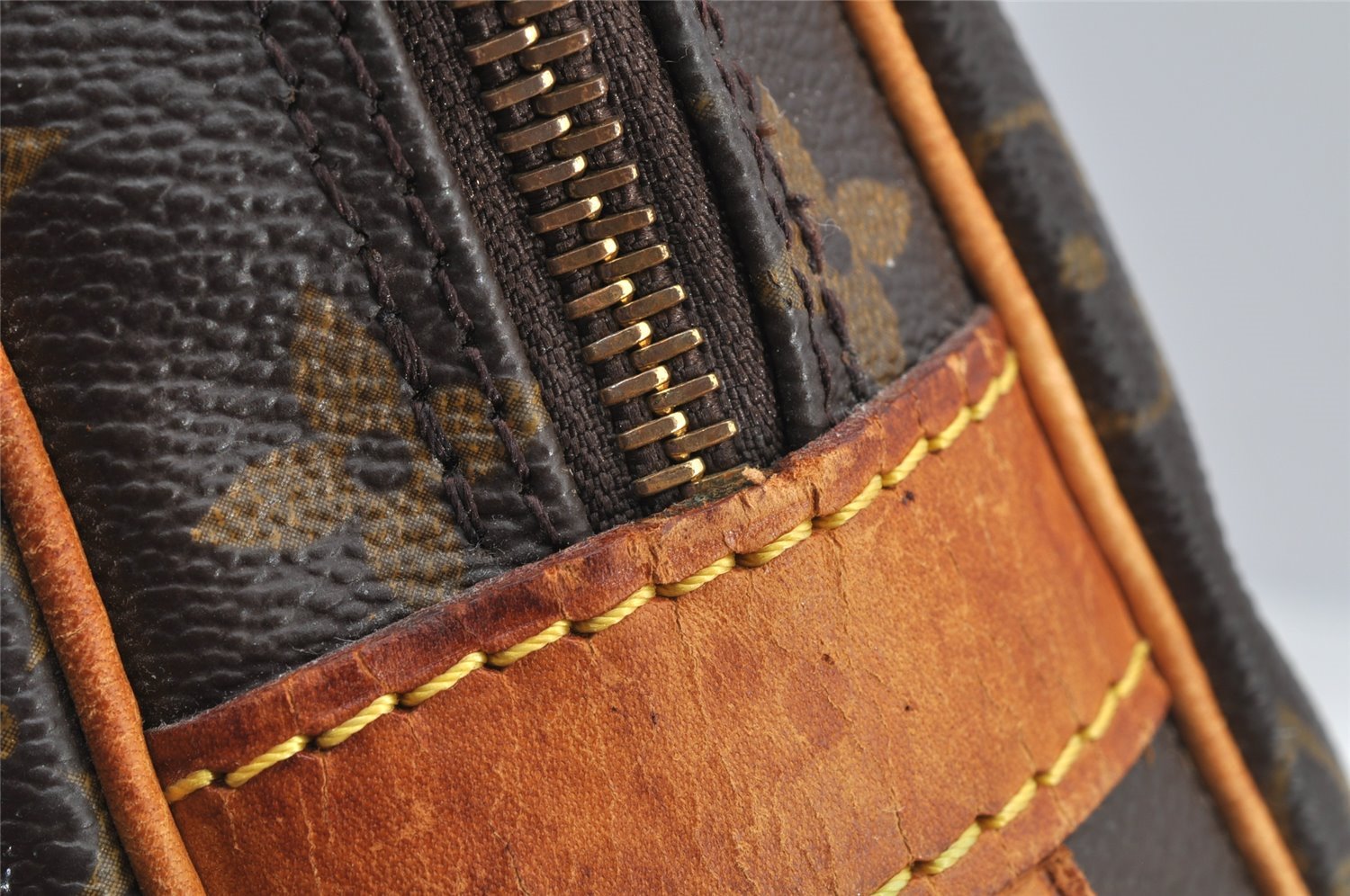 Authentic Louis Vuitton Monogram Porte Documents Voyage M53361 Briefcase 8626I