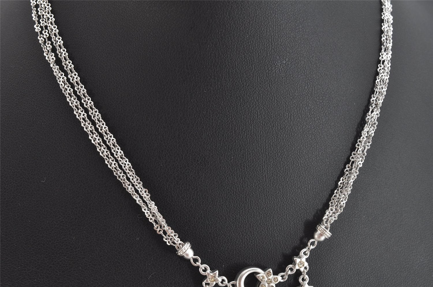 Authentic NINA RICCI Vintage Silver Tone Rhinestone Chain Pendant Necklace 8628J