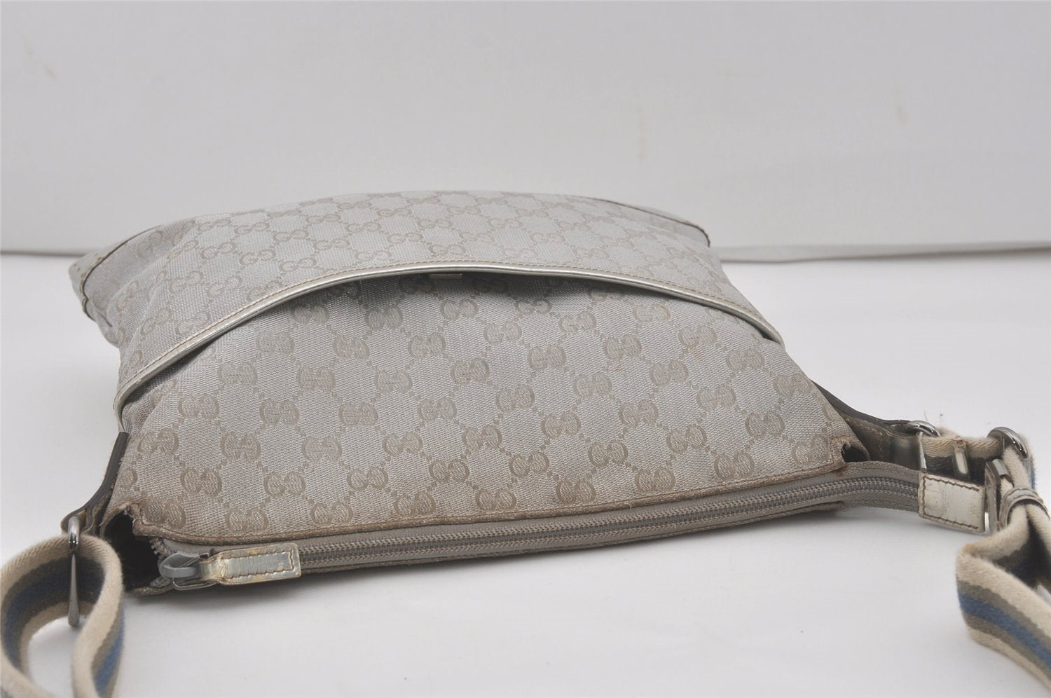 Authentic GUCCI Shoulder Cross Body Bag GG Canvas Leather 145857 Silver 8630I