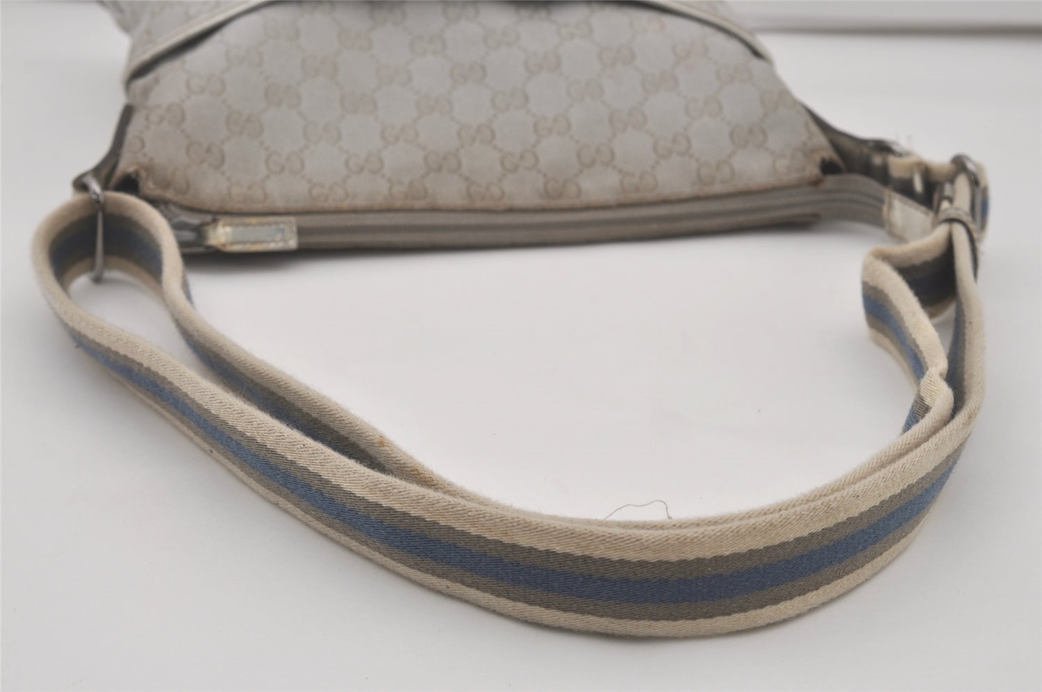 Authentic GUCCI Shoulder Cross Body Bag GG Canvas Leather 145857 Silver 8630I