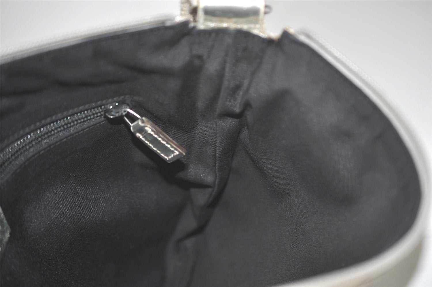 Authentic GUCCI Shoulder Cross Body Bag GG Canvas Leather 145857 Silver 8630I