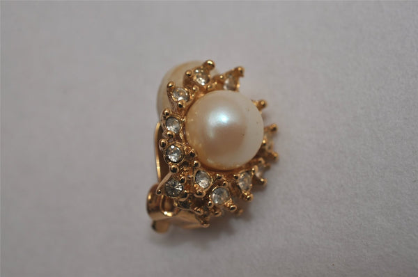 Authentic NINA RICCI Clip-on Rhinestone Imitation Pearl Earrings Gold 8633J