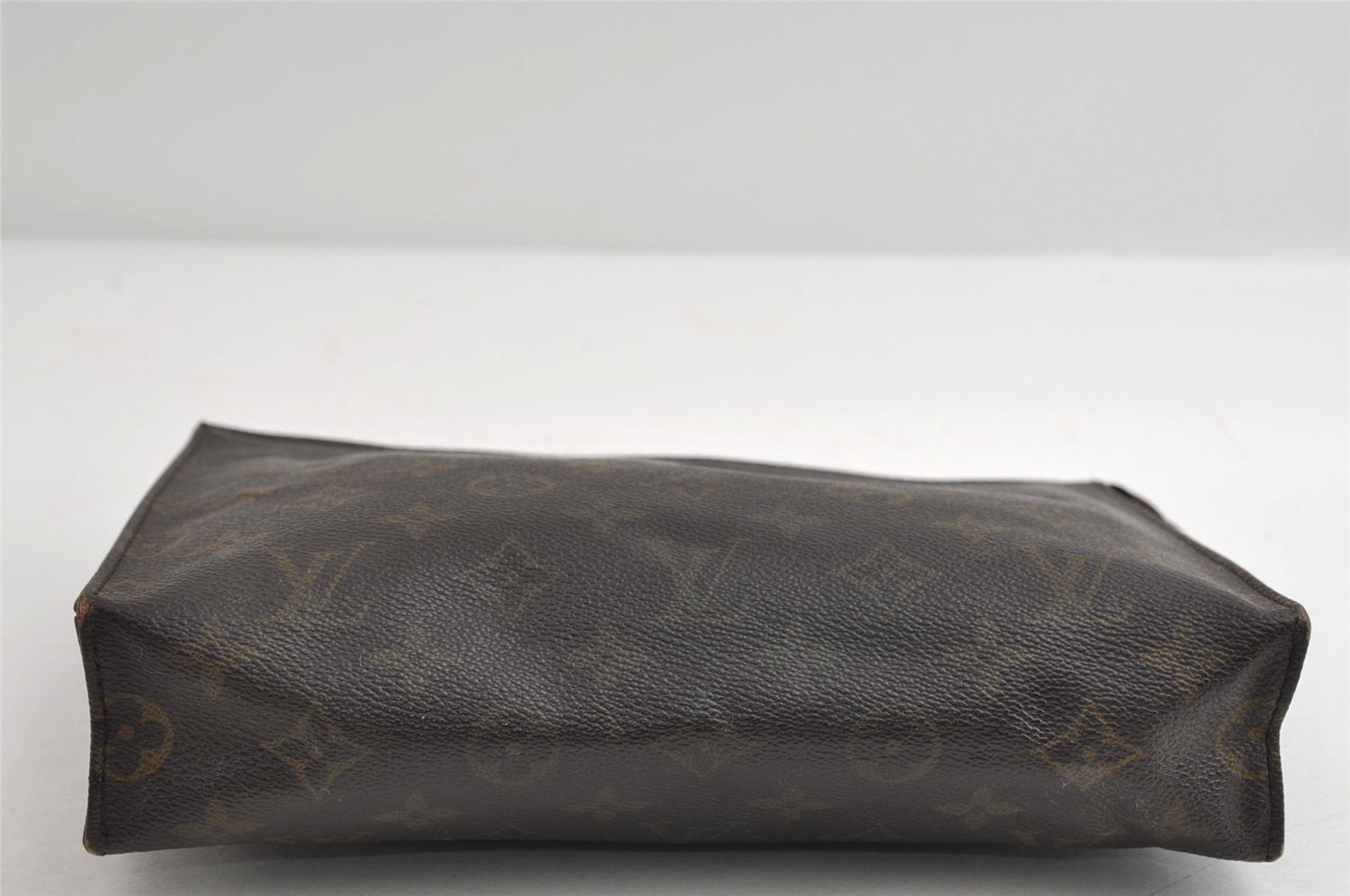 Auth Louis Vuitton Monogram Poche Toilette 26 M47542 Cosmetics Pouch Junk 8635I