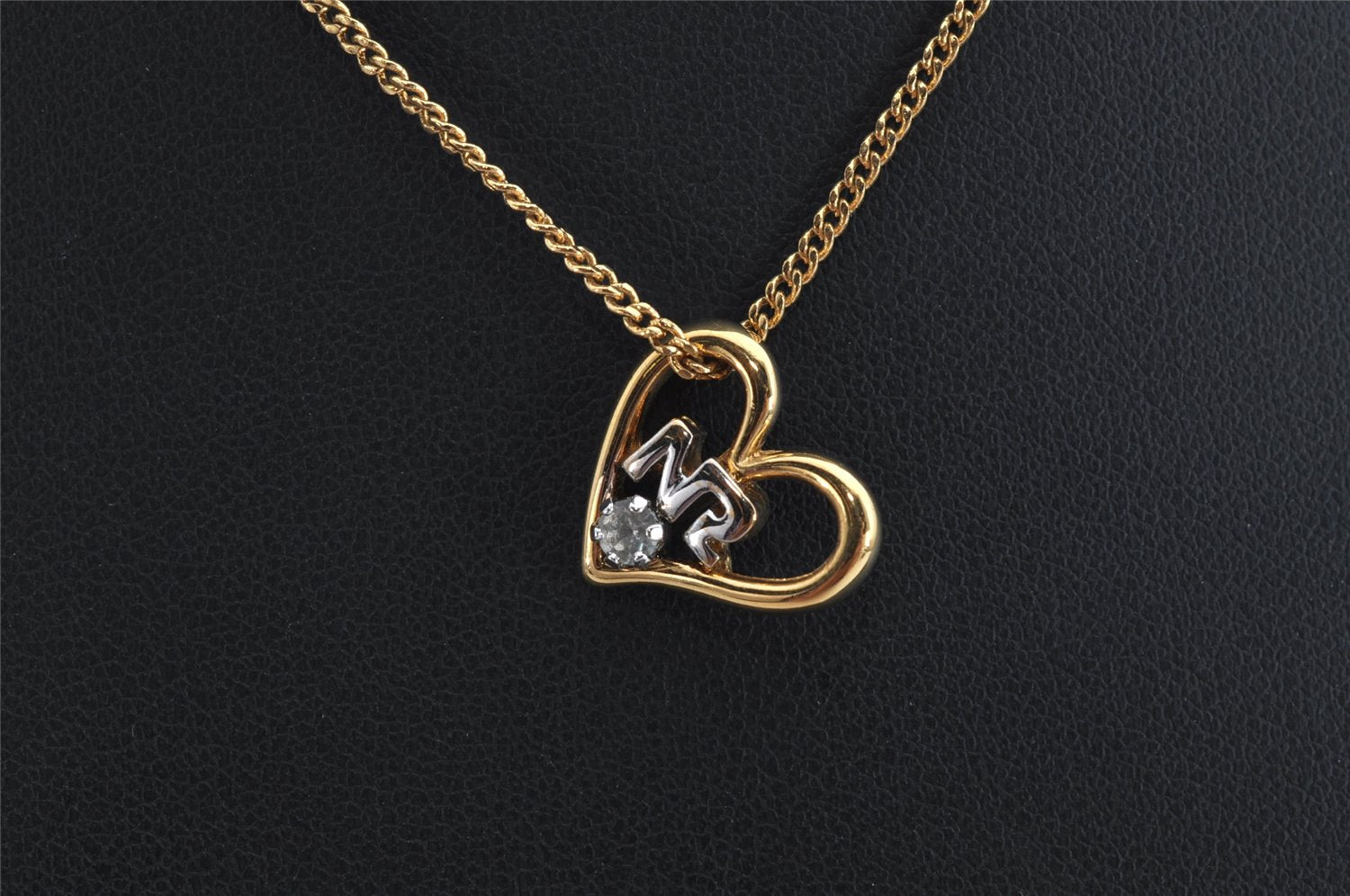 Authentic NINA RICCI Gold Tone Rhinestone Heart Chain Pendant Necklace  8644J
