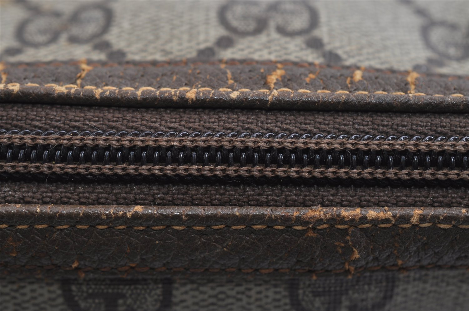 Authentic GUCCI Vintage Clutch Hand Bag Purse GG PVC Leather Brown 8658I