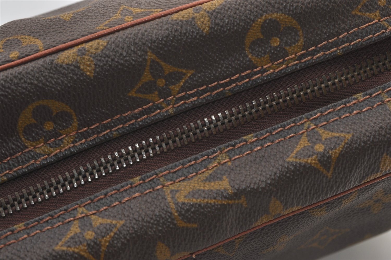 Authentic Louis Vuitton Monogram Marceau Shoulder Cross Body Bag Old Model 8664J