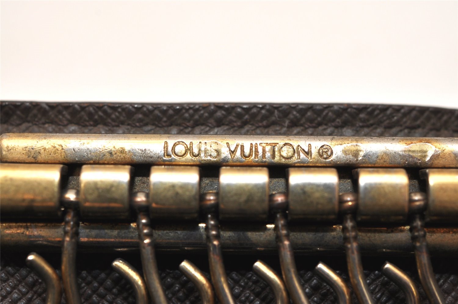 Authentic Louis Vuitton Damier Multicles 6 Key Case Holder N62630 LV 8669J