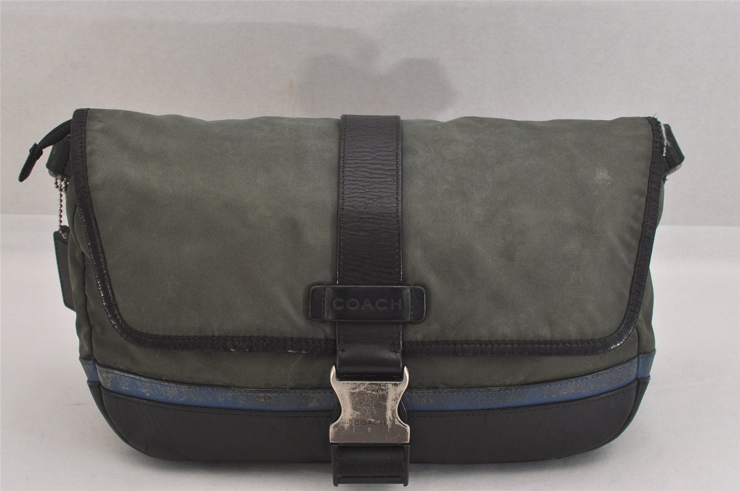 Authentic COACH Vintage Shoulder Cross Body Bag Purse Leather F71238 Khaki 8676M