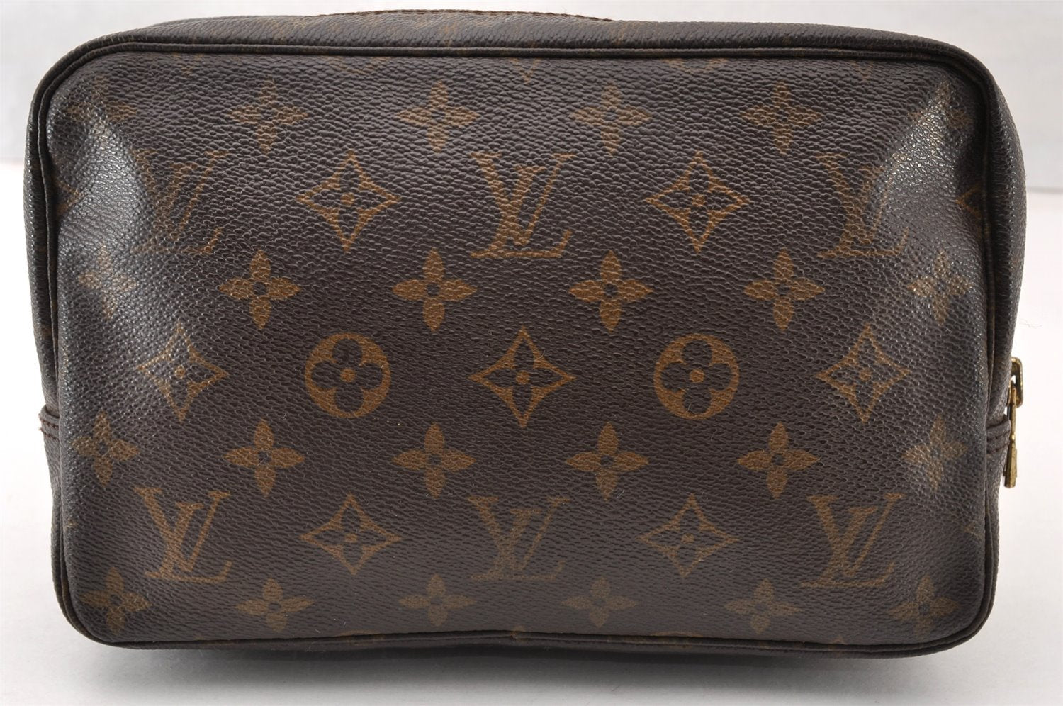 Auth Louis Vuitton Monogram Trousse Toilette 23 Clutch Hand Bag M47524 LV 8690I
