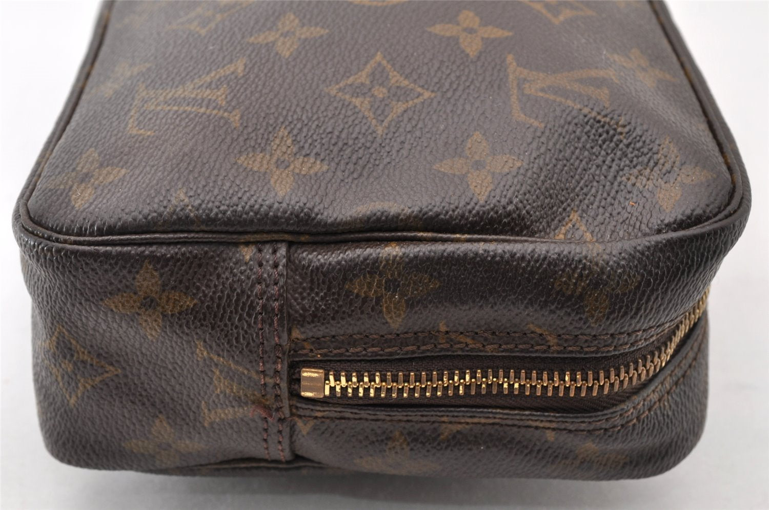 Auth Louis Vuitton Monogram Trousse Toilette 23 Clutch Hand Bag M47524 LV 8690I