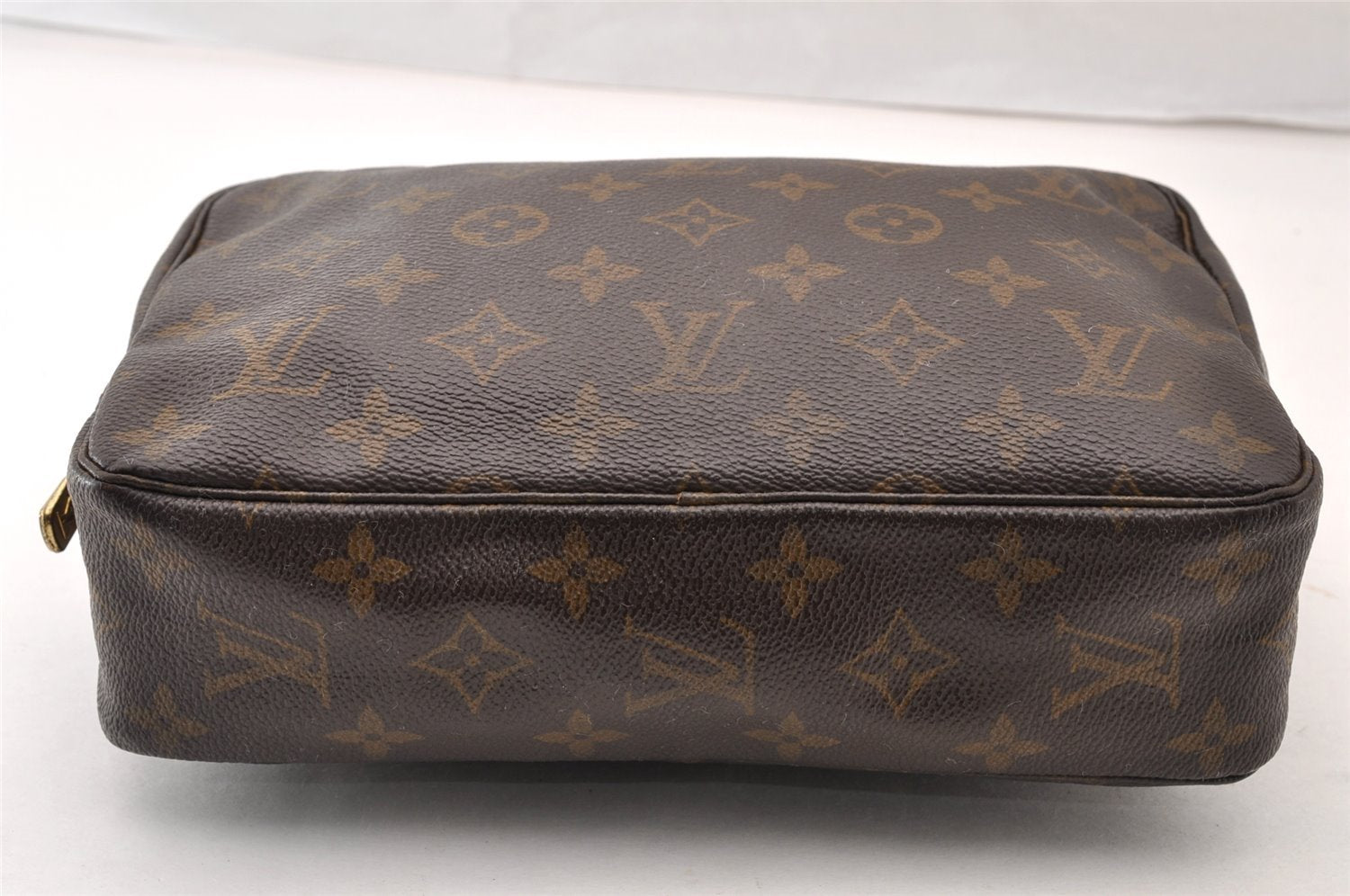 Auth Louis Vuitton Monogram Trousse Toilette 23 Clutch Hand Bag M47524 LV 8690I