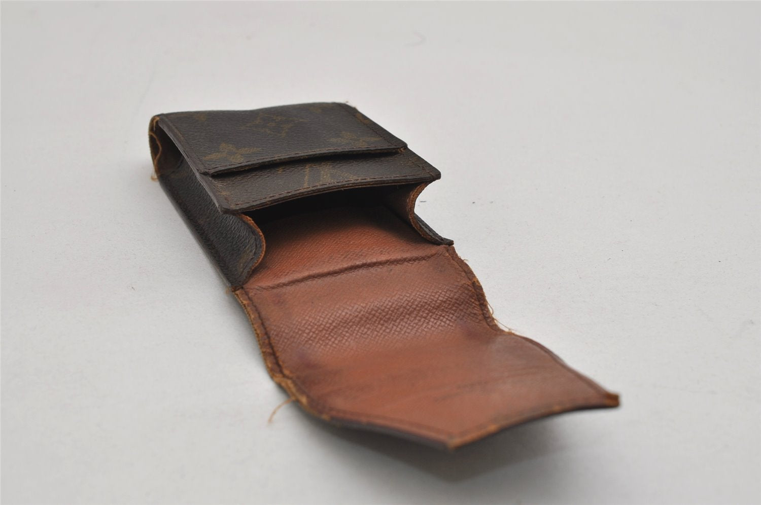 Authentic Louis Vuitton Monogram Etui Cigarette Case M63024 LV 8693J