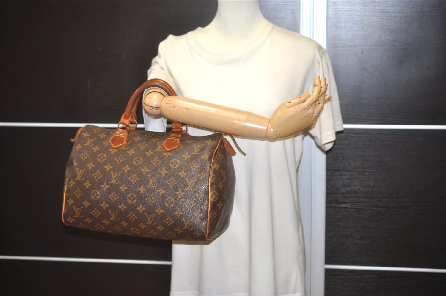 Authentic Louis Vuitton Monogram Speedy 30 Hand Boston Bag M41526 LV 8695I