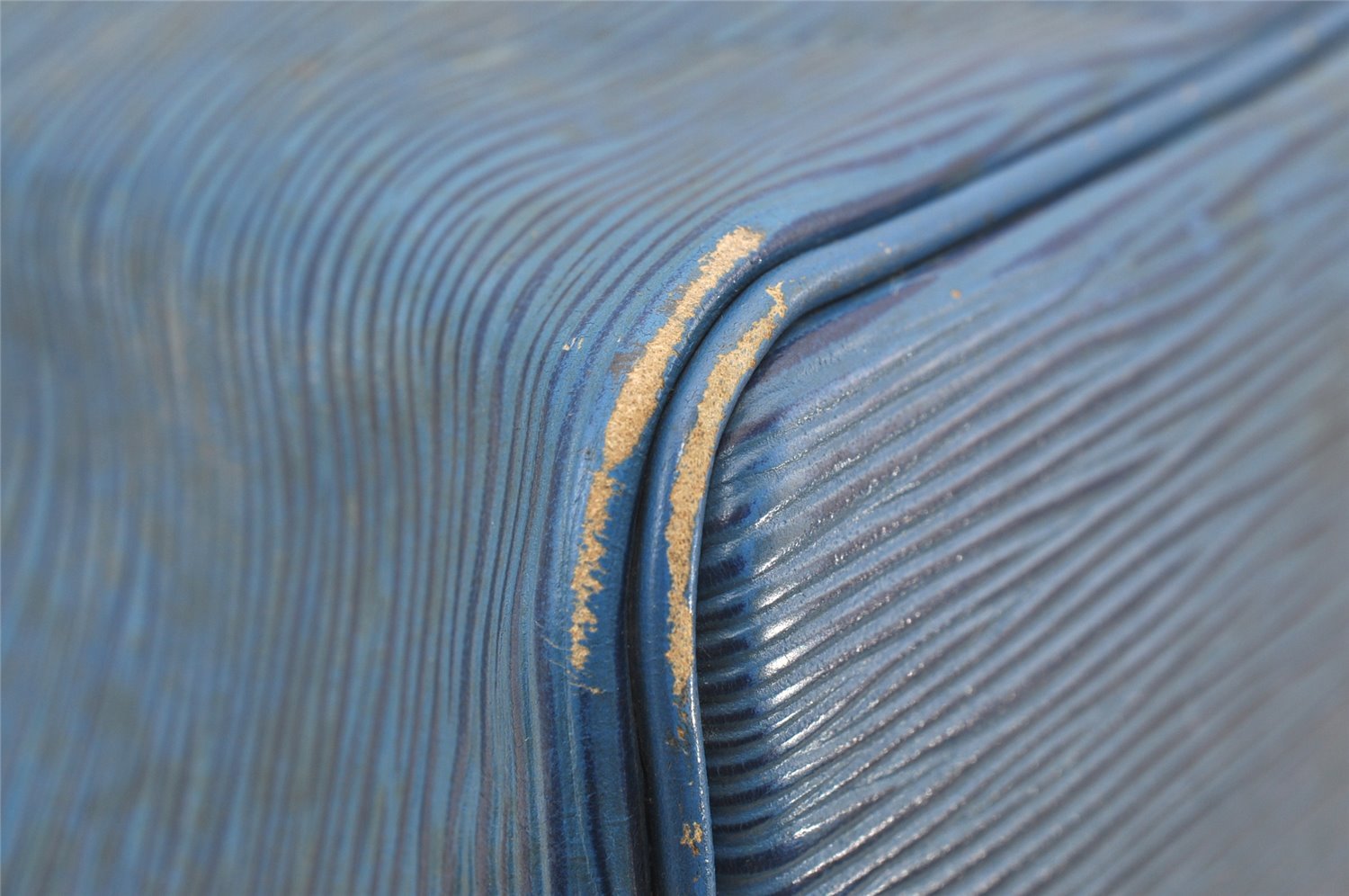 Authentic Louis Vuitton Epi Petit Noe Shoulder Drawstring Bag M44105 Blue 8696I